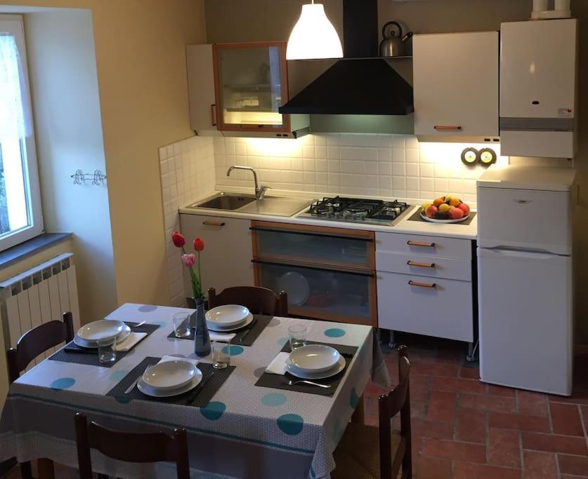 Quiet And Cozy With Wi-fi Casa Prearino Apartment